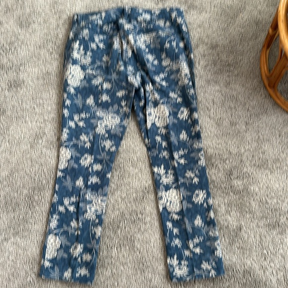 Ralph Lauren Flowered Petite Jeans - Picture 3 of 3